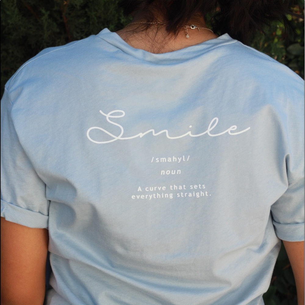 NEW Dirty Laundry Smile Tee